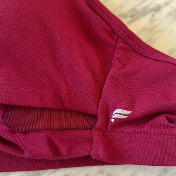 Fabletics burgundy crossover banded sports bra. Medium. - Picture 5 of 5